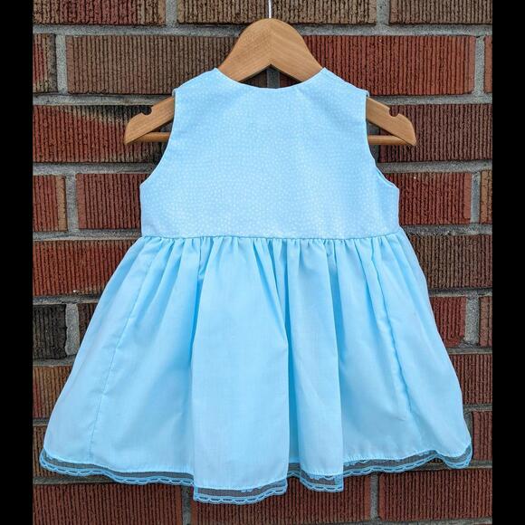 6-12 Months Vintage Baby Girl Smocked Blue  Dress, Bunny Buttons, 1980-90s - Picture 3 of 7